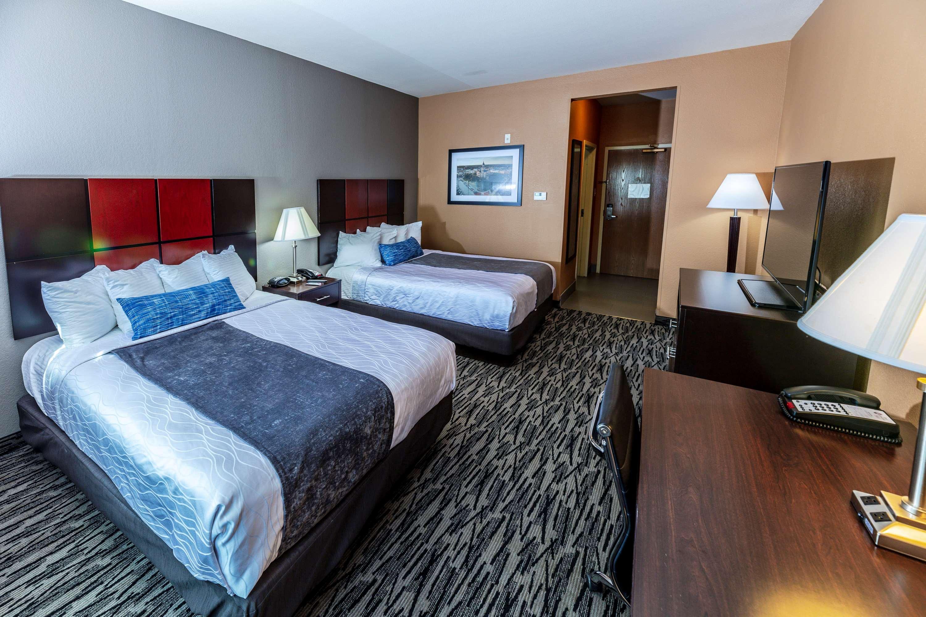 Best Western Plus Denton Inn & Suites Exterior foto